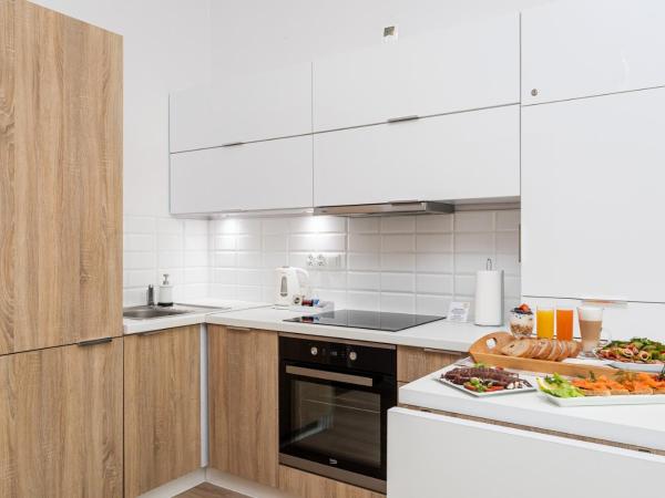 Riviera Residence Apartments : photo 5 de la chambre studio