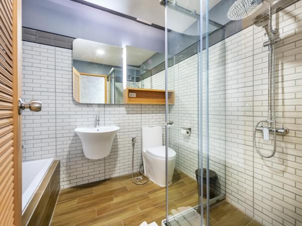 Qiu Hotel Sukhumvit SHA Plus : photo 7 de la chambre chambre double de luxe - sans fenêtre