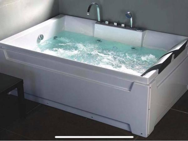 al Corso 203 : photo 7 de la chambre chambre lit king-size avec baignoire spa