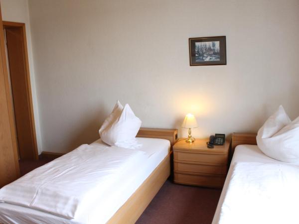 Adler Hotel Dresden : photo 2 de la chambre chambre lits jumeaux