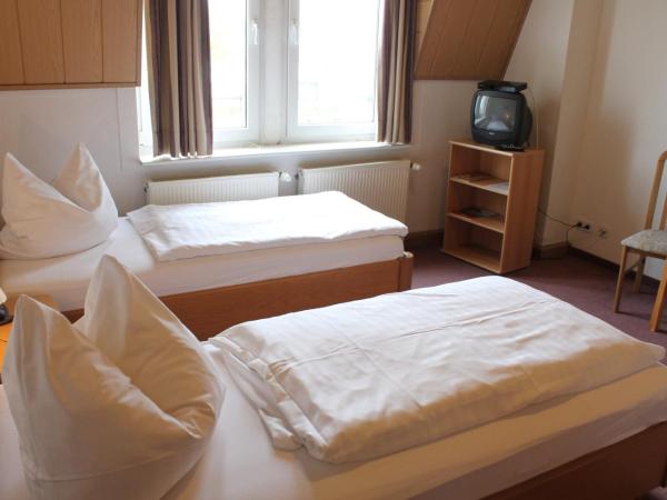 Adler Hotel Dresden : photo 1 de la chambre chambre lits jumeaux