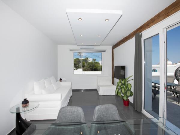 Zannis Hotel : photo 9 de la chambre suite supérieure avec jacuzzi extérieur - vue sur mer