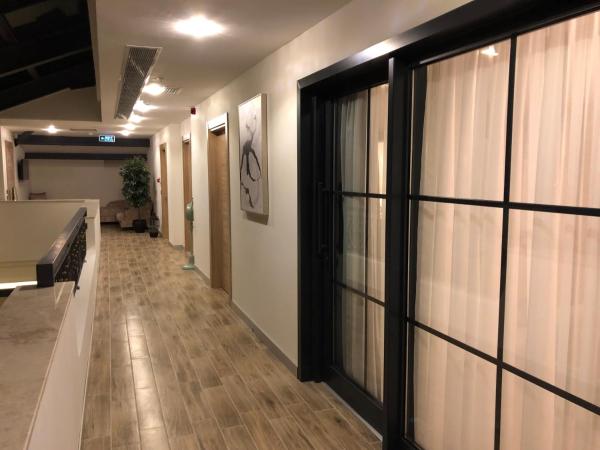 Ramada Encore By Wyndham Istanbul Basin Express : photo 2 de la chambre suite présidentielle - non-fumeurs