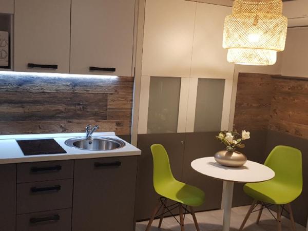 Apartments Giron : photo 4 de la chambre studio lit queen-size