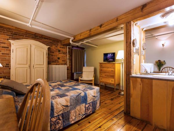 Hotel Abri du Voyageur : photo 3 de la chambre chambre Économique avec salle de bains commune
