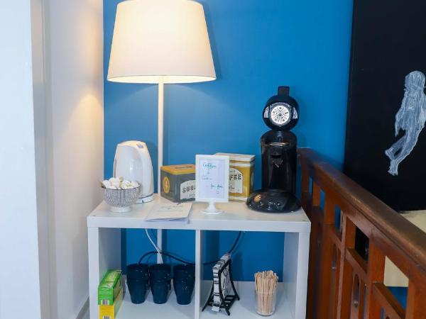 The red house : photo 1 de la chambre chambre double avec salle de bains commune