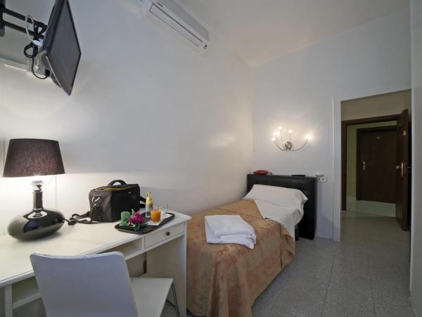 Hotel Cristallo Brescia : photo 4 de la chambre chambre simple