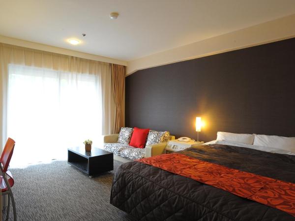 Maple Arima : photo 4 de la chambre chambre double avec salle de bains commune