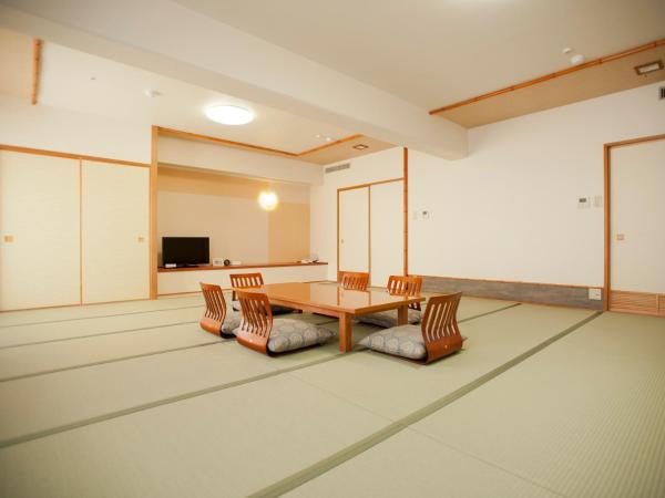 Maple Arima : photo 2 de la chambre chambre familiale de style japonais avec salle de bains commune