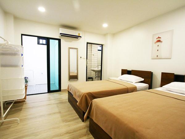 398 HOSTEL : photo 2 de la chambre chambre lits jumeaux avec balcon