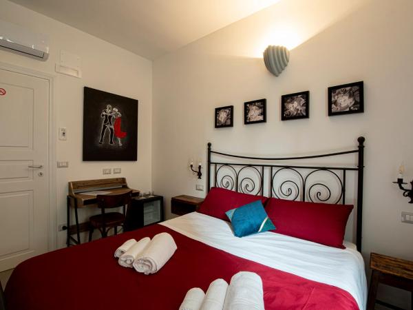 Balbis Choco Rooms : photo 6 de la chambre chambre double deluxe