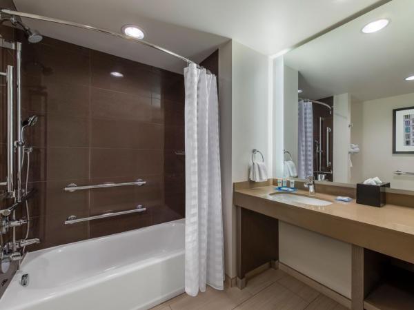 Hyatt House Denver/Downtown : photo 9 de la chambre king studio with accessible tub - disability access