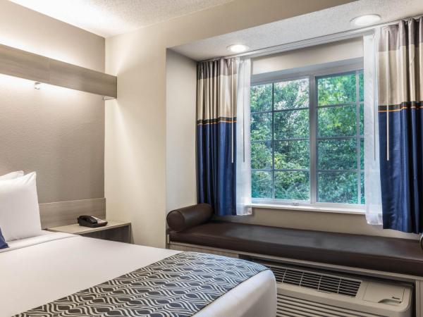 Microtel Inn & Suites by Wyndham Atlanta Buckhead Area : photo 3 de la chambre chambre lit queen-size - non-fumeurs