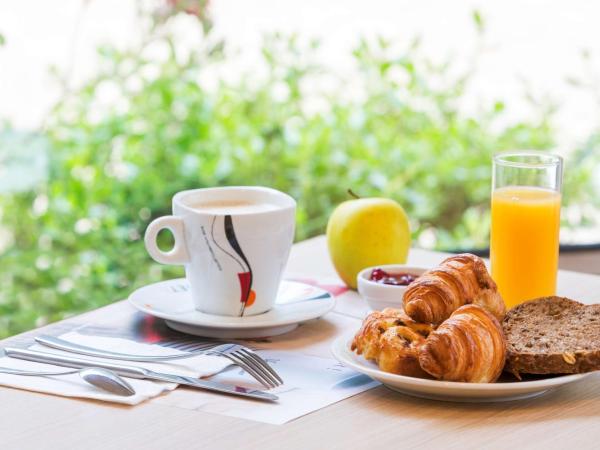 Best Western Armor Park Dinan : photo 5 de la chambre chambre premium lit queen-size - non-fumeurs