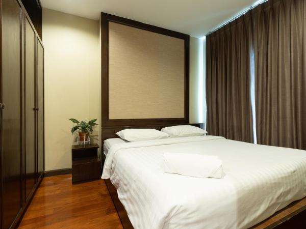 Greenview Ekkamai10 Suite : photo 3 de la chambre chambre familiale avec balcon