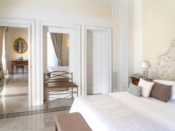 Grand Hotel Excelsior Vittoria : photo 4 de la chambre suite junior - vue sur jardin