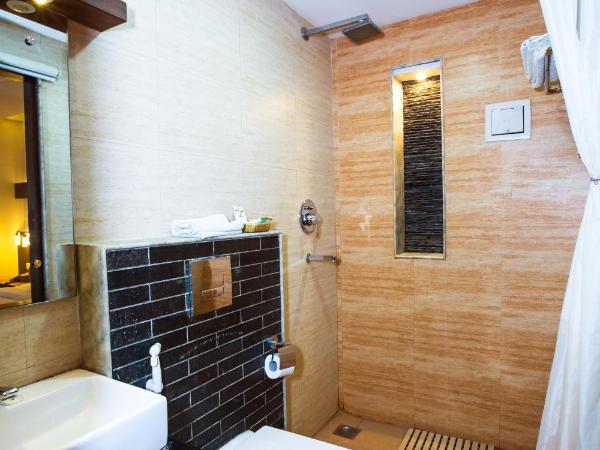 Kathmandu Suite Home : photo 6 de la chambre chambre lits jumeaux avec balcon