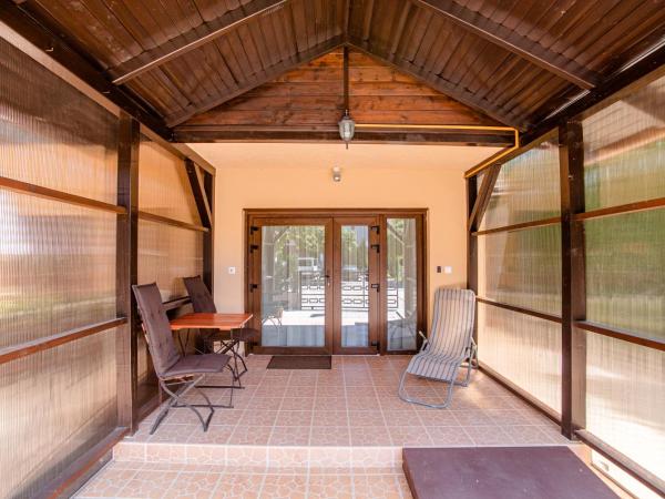 Három a Kislány Panzió : photo 3 de la chambre appartement