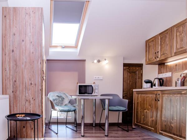 Három a Kislány Panzió : photo 5 de la chambre appartement avec douche