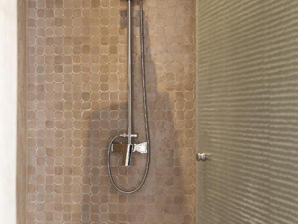 Suite Azur Hotel : photo 4 de la chambre suite deluxe avec lit king-size