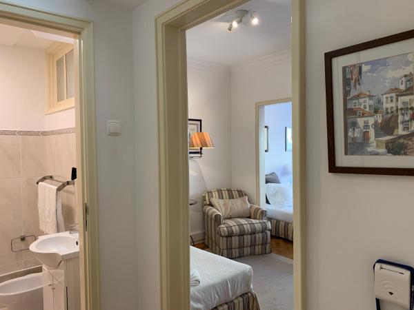Discovery Apartment Expo : photo 8 de la chambre chambre familiale avec salle de bains privative
