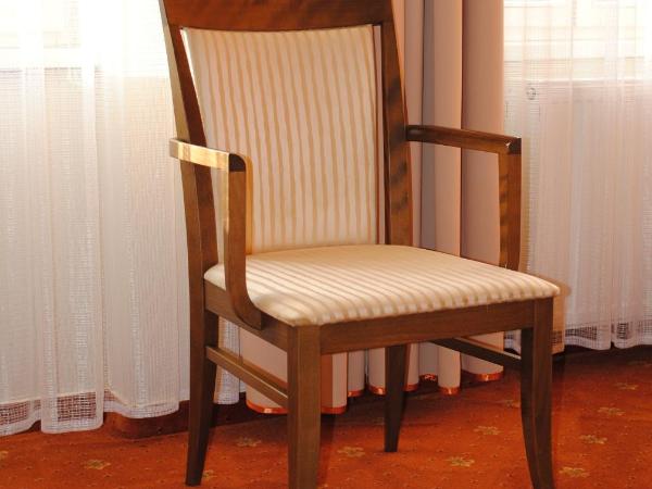 Venus : photo 4 de la chambre offre spéciale - chambre double avec lit d’appoint et forfait centre thermal