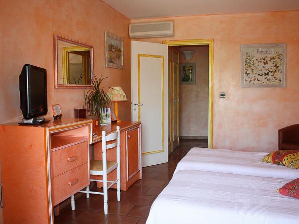 Athénopolis : photo 1 de la chambre grande chambre lits jumeaux avec balcon