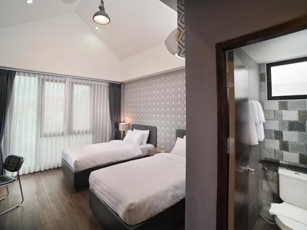 The Nichehome Waterside Living : photo 6 de la chambre chambre lits jumeaux standard - vue sur montagne