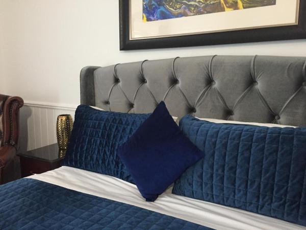 Art Hotel on York : photo 3 de la chambre chambre lit queen-size avec cour