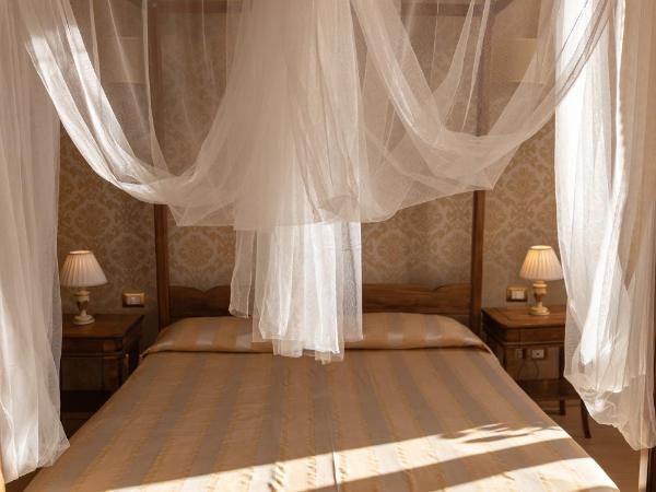 Dimora Al Doge Beato vista canale : photo 4 de la chambre suite deluxe avec lit king-size