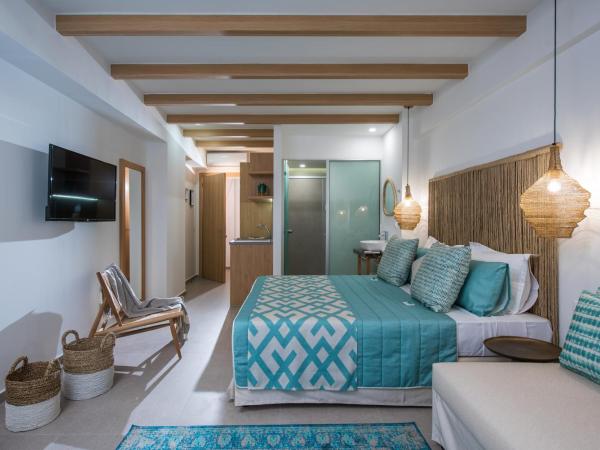 Omiros Boutique Hotel (Adults Only) : photo 4 de la chambre suite junior Économique boho avec terrasse