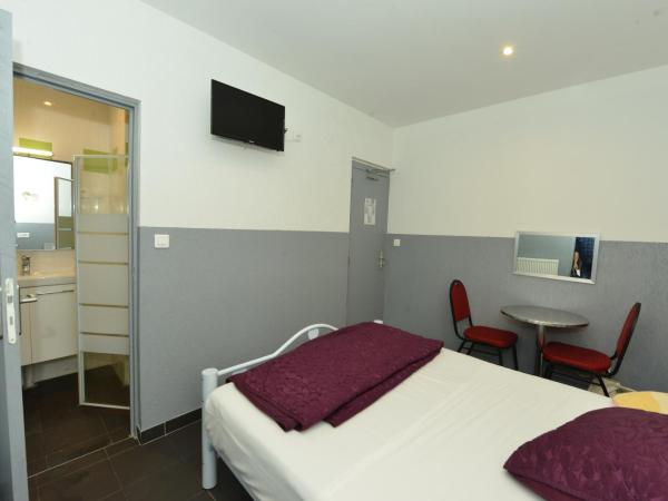 Hotel De La Poste : photo 8 de la chambre chambre double standard
