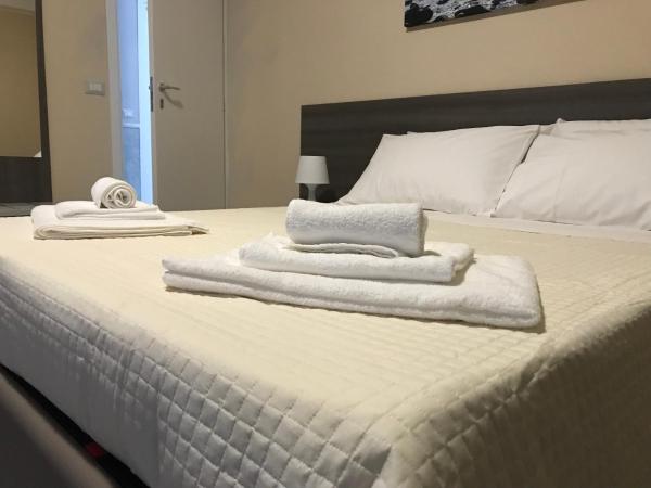 Borgo Palombaio : photo 1 de la chambre chambre lit king-size avec balcon