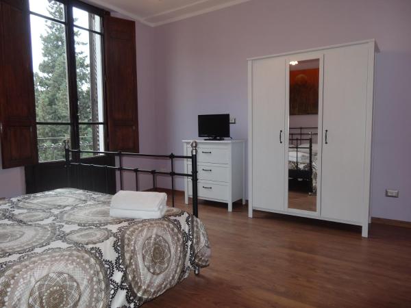 Bed & Breakfast La Tavernetta : photo 1 de la chambre chambre double avec salle de bains privative séparée