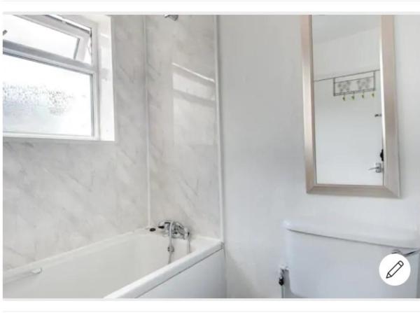 Your Nottingham Vacation, Business Apart, Parking : photo 7 de la chambre maison 4 chambres