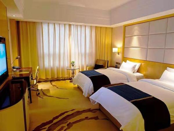 Nanjing Lafei Hotel Lukou Airport Branch : photo 6 de la chambre chambre familiale avec salle de bains privative