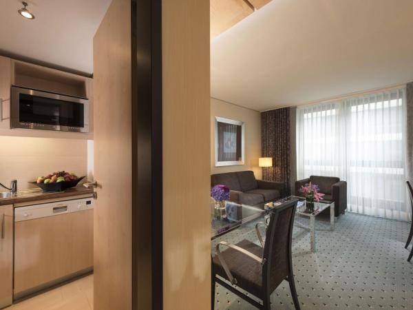 Maritim Hotel Düsseldorf : photo 8 de la chambre suite junior (2 adultes)