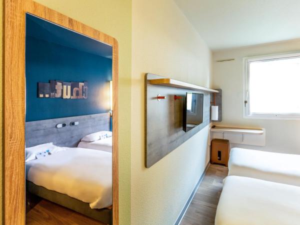 ibis budget Besançon Centre Gare : photo 2 de la chambre chambre familiale (2 adultes et 2 enfants)