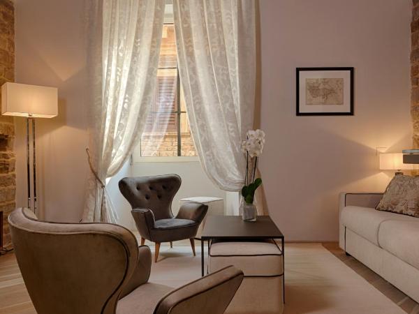Donati Luxury Tower Suites : photo 5 de la chambre machiavelli - suite with partial duomo view