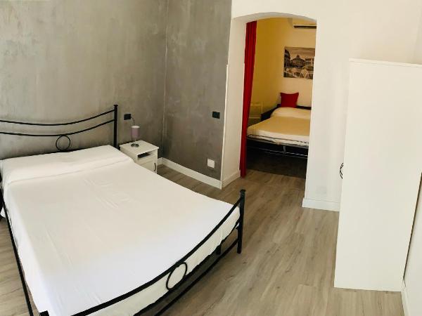 Affittacamere Virginia's Rooms : photo 2 de la chambre chambre quadruple avec salle de bains privative