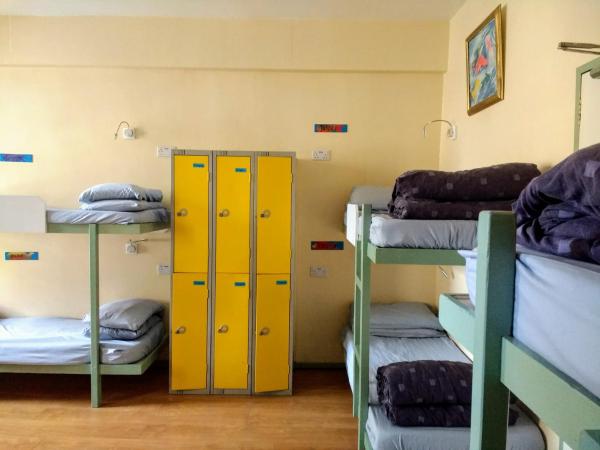 High Street Hostel : photo 1 de la chambre lit simple en dortoir mixte (10 adultes)