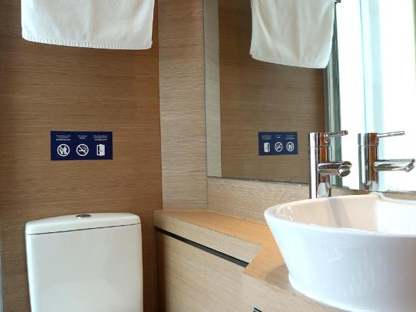 Bluejay Residences : photo 2 de la chambre chambre lits jumeaux