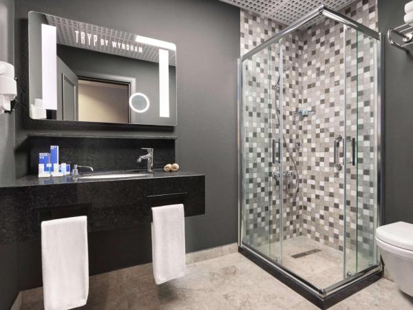 Tryp By Wyndham Istanbul Sancaktepe : photo 4 de la chambre chambre lit king-size deluxe - non-fumeurs