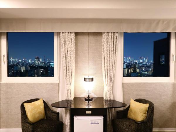 APA Hotel Yamanote Otsuka Eki Tower : photo 5 de la chambre chambre lits jumeaux de luxe - non-fumeurs