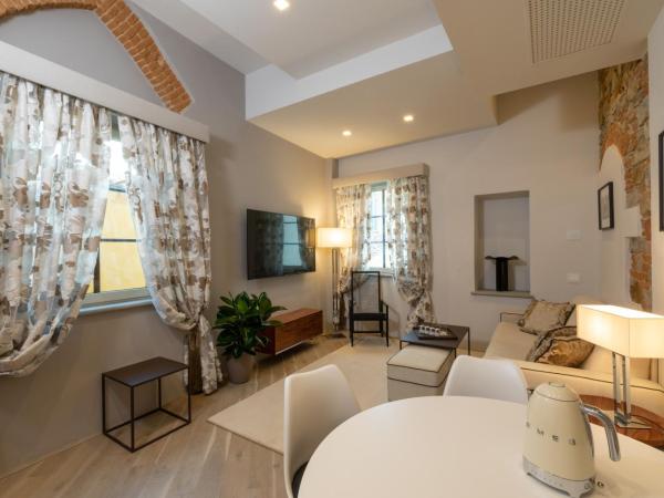 Donati Luxury Tower Suites : photo 3 de la chambre donatello - suite with partial duomo view