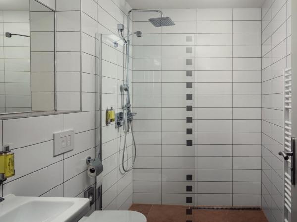 Hotel Malta : photo 4 de la chambre chambre triple