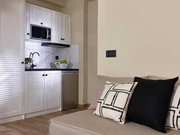 Marni Village : photo 7 de la chambre bungalow de luxe en duplex avec piscine à débordement privée