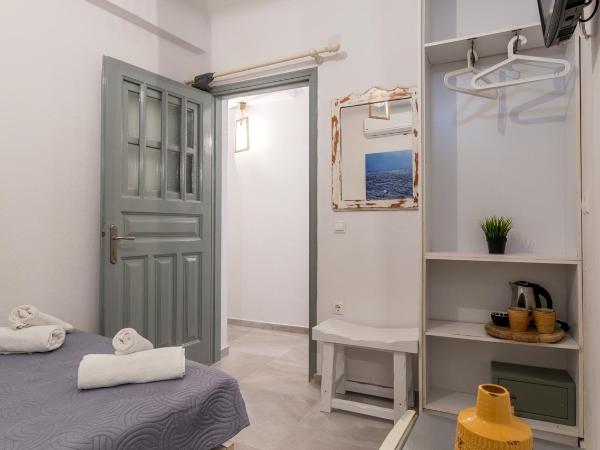 Orpheas Rooms : photo 1 de la chambre chambre double Économique - demi sous-sol