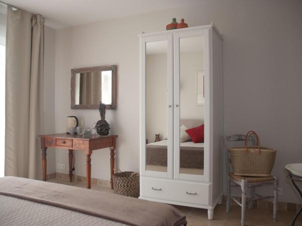 Vintage Provence : photo 8 de la chambre studio avec vue sur jardin