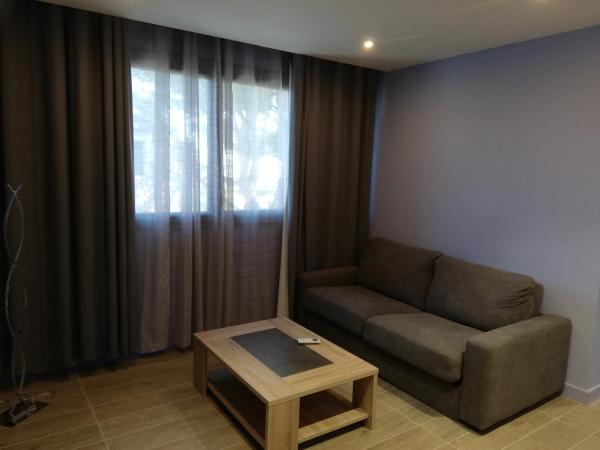 Htel Saint Roch : photo 4 de la chambre suite